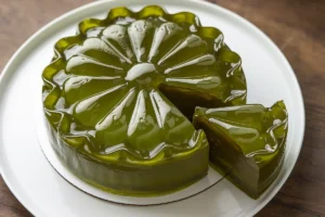 Can You Use Jello Molds for Cake?